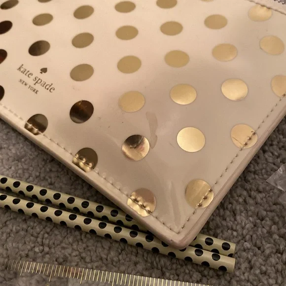 Kate Spade ♠️ zipper pouch - Picture 9 of 12